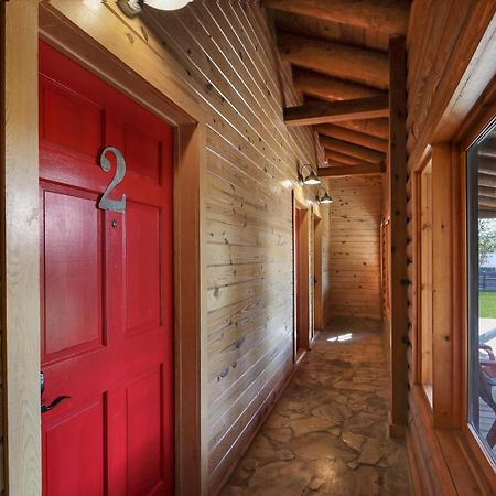 Wimberley Log Cabins Resort And Suites- Unit 2 エクステリア 写真