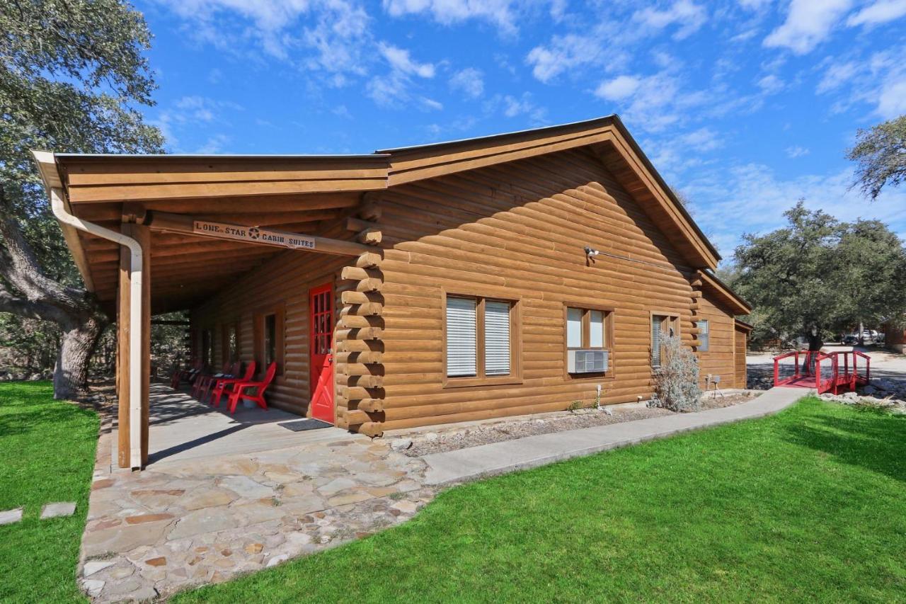 Wimberley Log Cabins Resort And Suites- Unit 2 エクステリア 写真