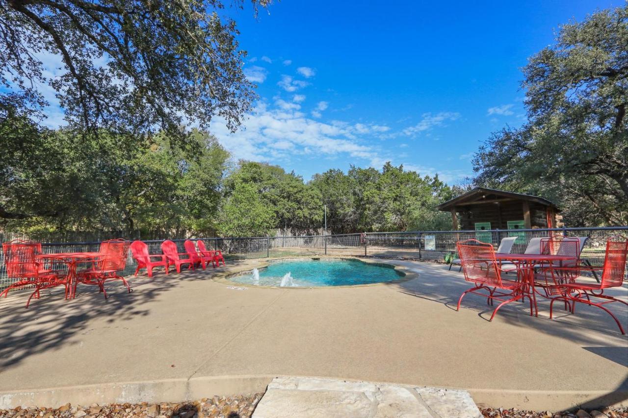 Wimberley Log Cabins Resort And Suites- Unit 2 エクステリア 写真
